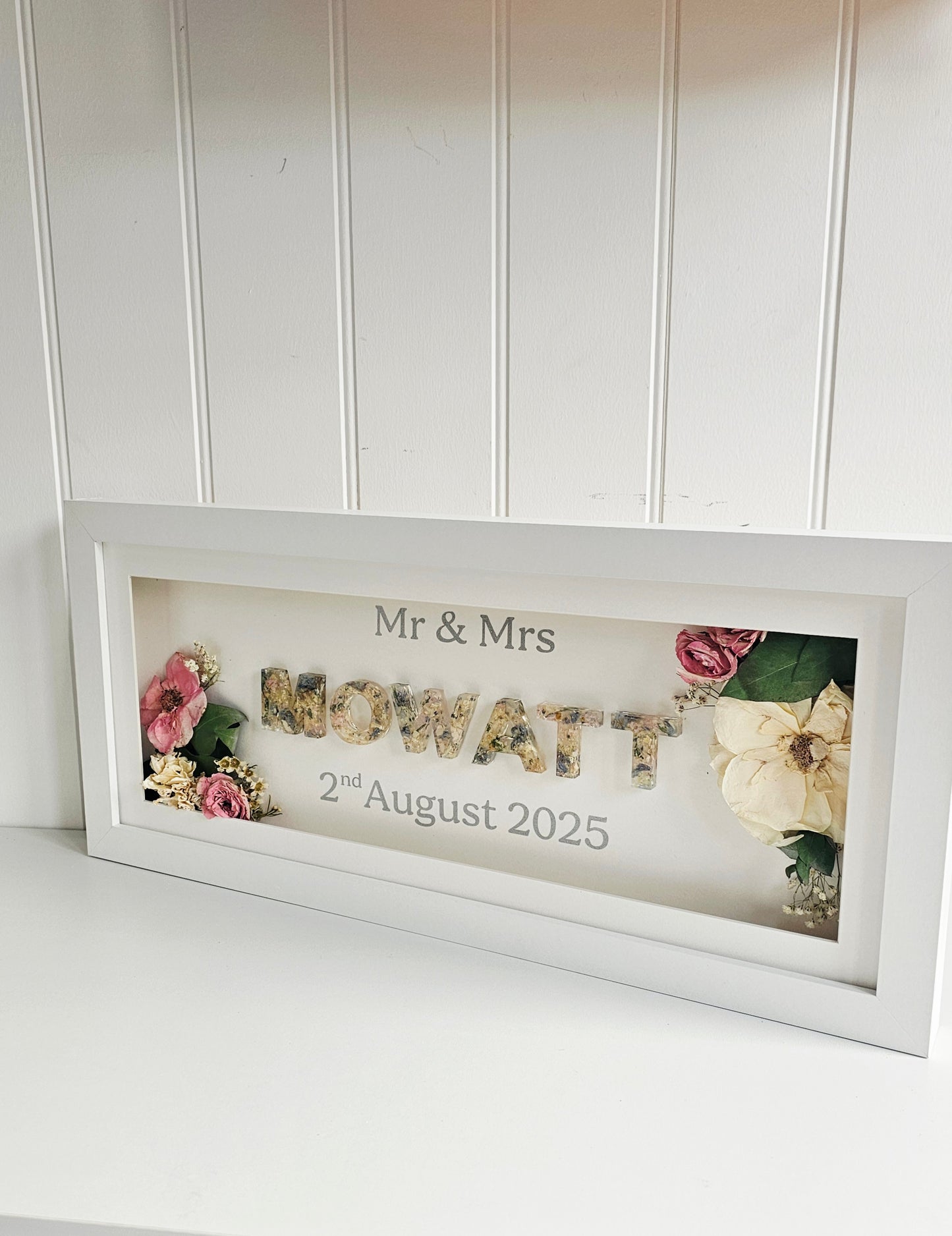 Personalised Resin Petal Keepsake Name Frame – Wedding Flowers UK
