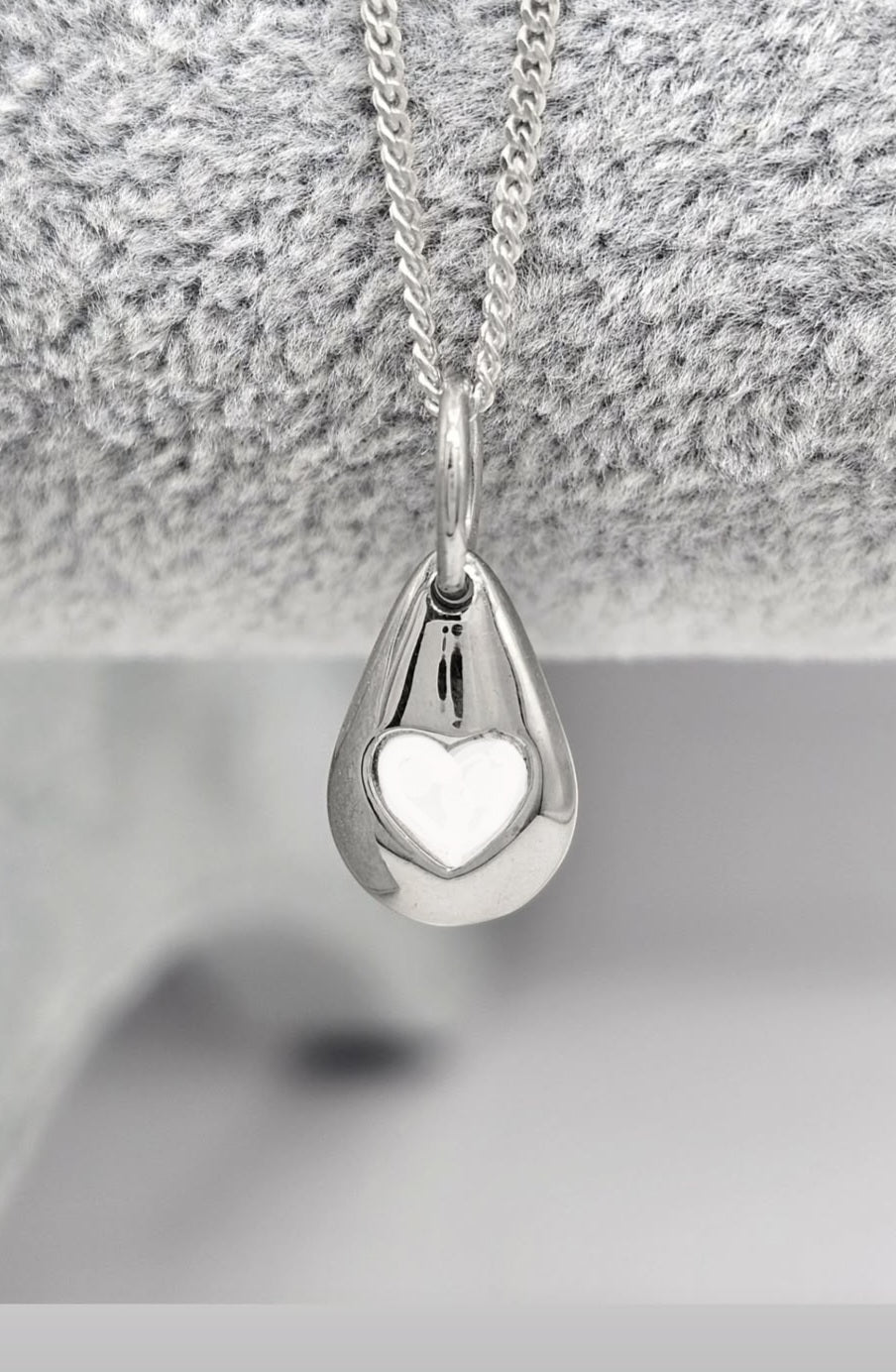 Breastmilk Jewellery UK – Personalised Sterling Silver Heart Teardrop Breastmilk Necklace