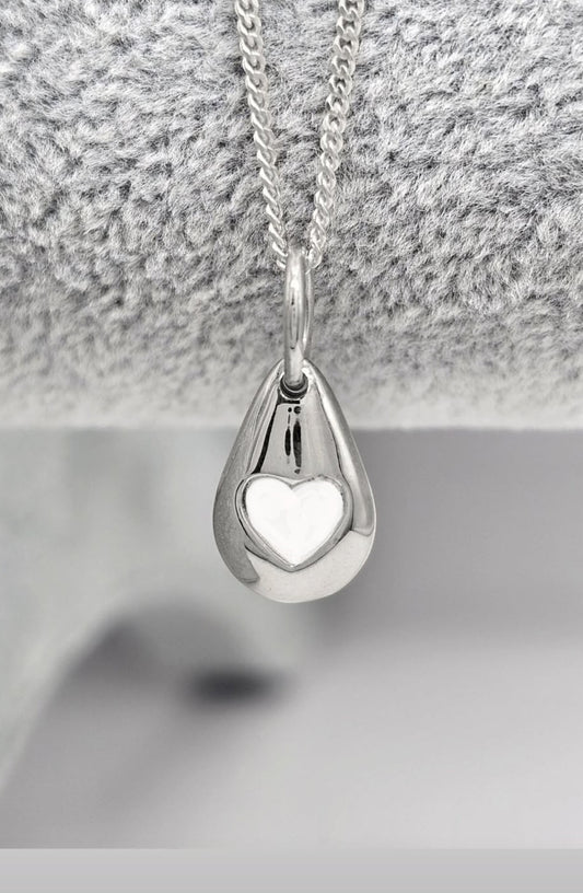 Breastmilk Jewellery UK – Personalised Sterling Silver Heart Teardrop Breastmilk Necklace