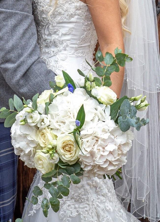 How to Preserve Your Wedding Bouquet (A Gentle Guide for UK Brides)