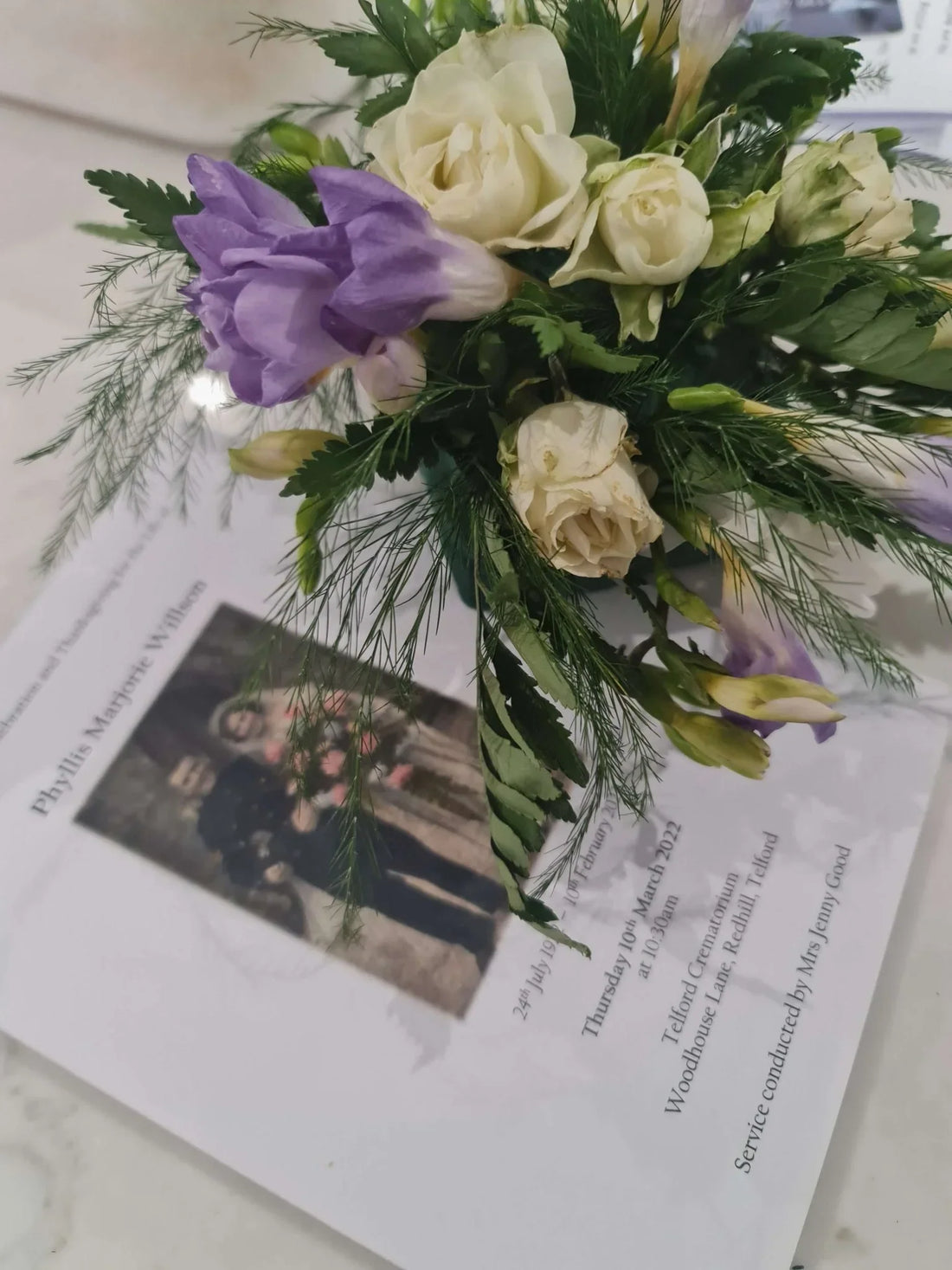 Funeral Flower Colour Meanings: A Gentle Guide to Choosing the Right Arrangement