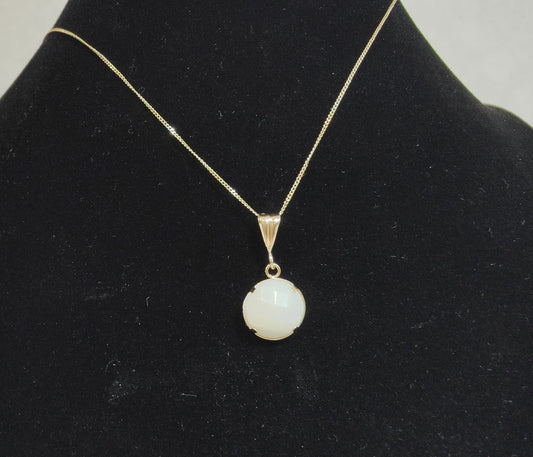 Breastmilk Jewellery UK – 9ct Gold Round Breastmilk Necklace