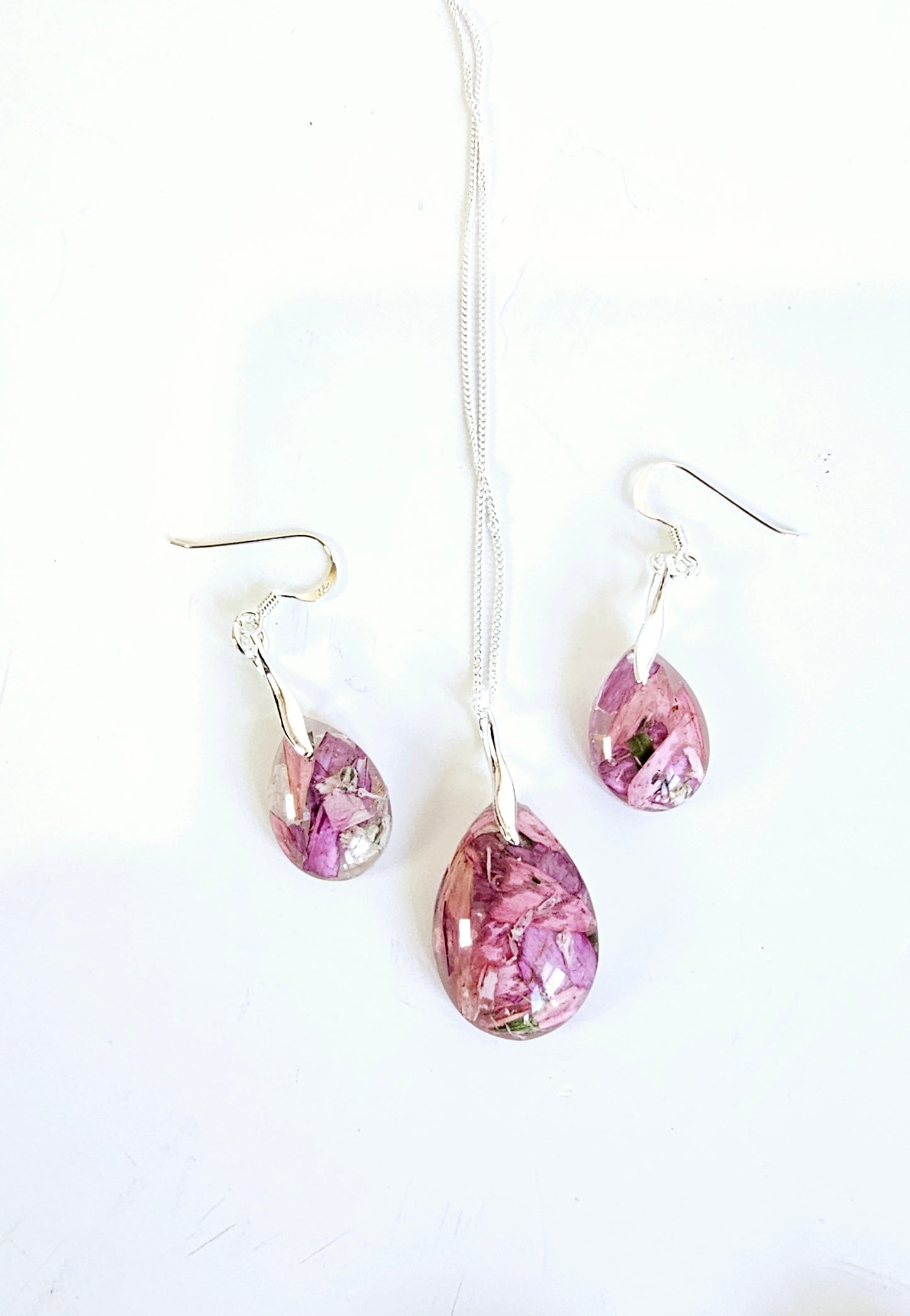 Wedding & Memorial Flower Preservation Necklace & Earrings – Resin Teardrop Jewellery UK