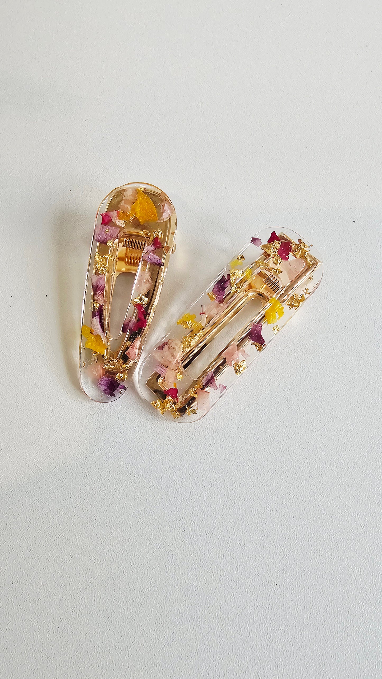 Bridal Floral Hair Accessories – Wedding Flower Preservation Hair Pieces UK