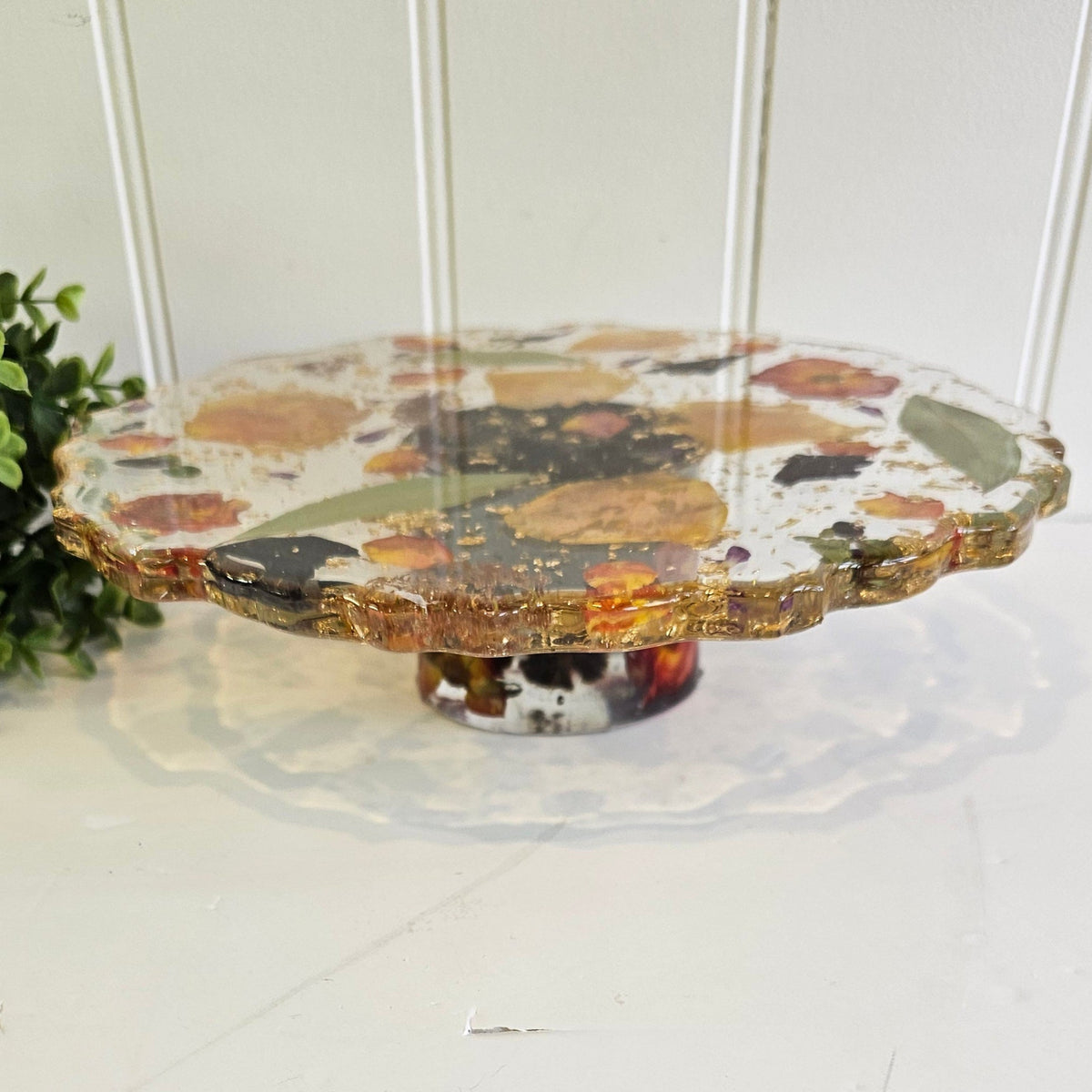 Resin Flower Preservation Cake Stand – Wedding & Memorial Keepsake UK Floral Décor